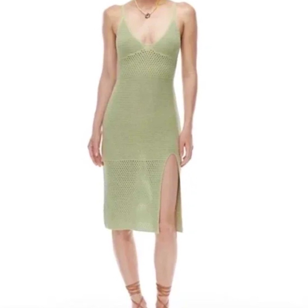 Gorgeous Aritzia Wilfred Evie Midi Crochet Knit Dress Pastel Silver Sage Green
